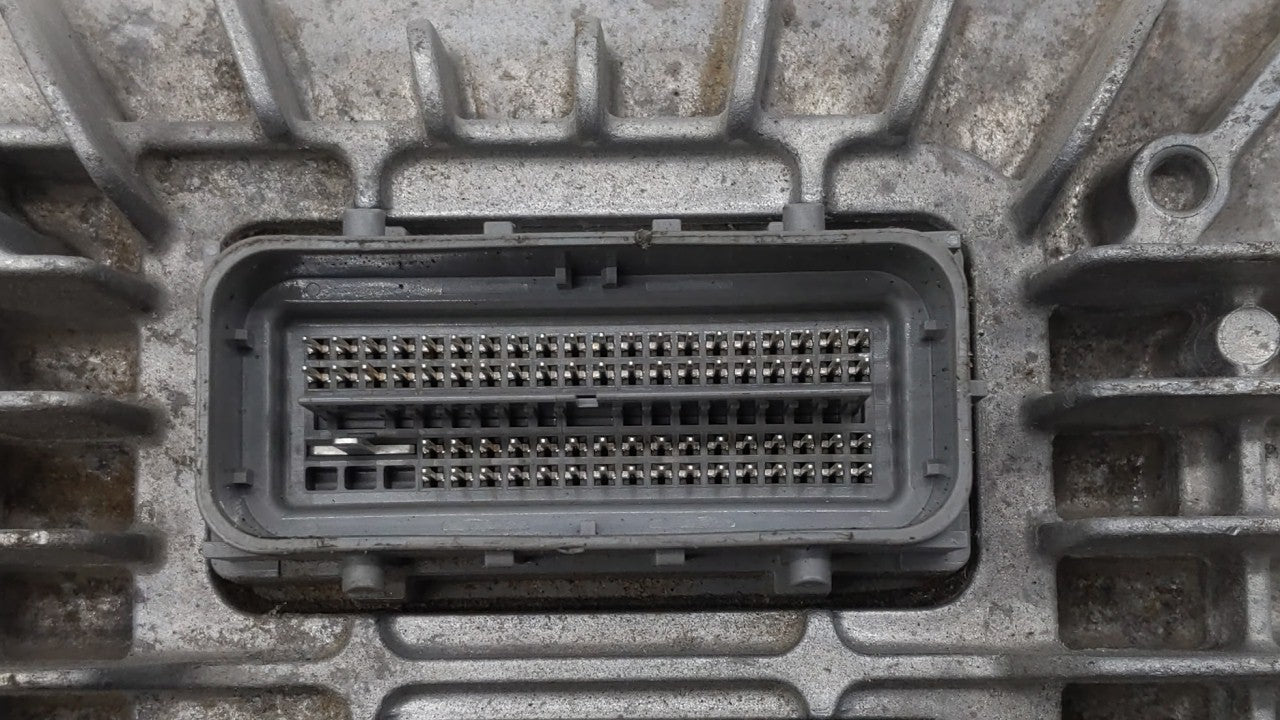 2017 Chevrolet Equinox PCM Engine Control Computer ECU ECM PCU OEM P/N:12666068 12667002, 12666070, 12667189 Fits Fits 2018 