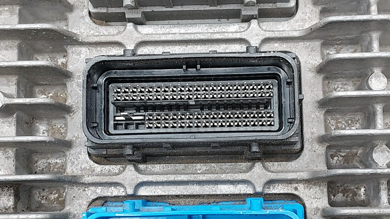2017 Chevrolet Equinox PCM Engine Control Computer ECU ECM PCU OEM P/N:12666068 12667002, 12666070, 12667189 Fits Fits 2018 