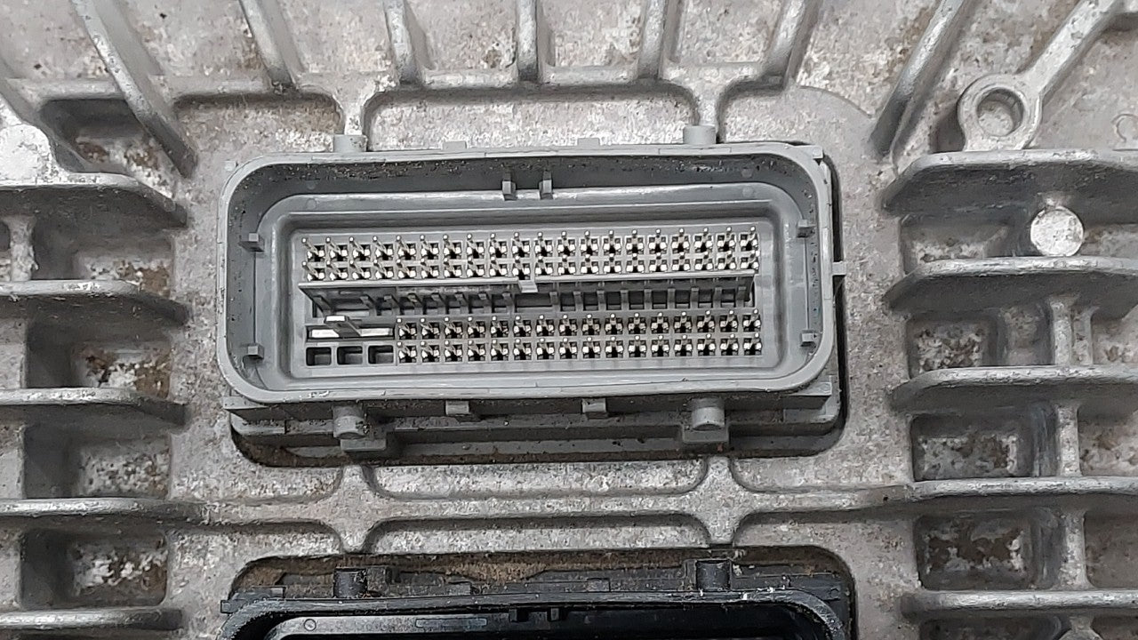2017 Chevrolet Equinox PCM Engine Control Computer ECU ECM PCU OEM P/N:12666068 12667002, 12666070, 12667189 Fits Fits 2018 