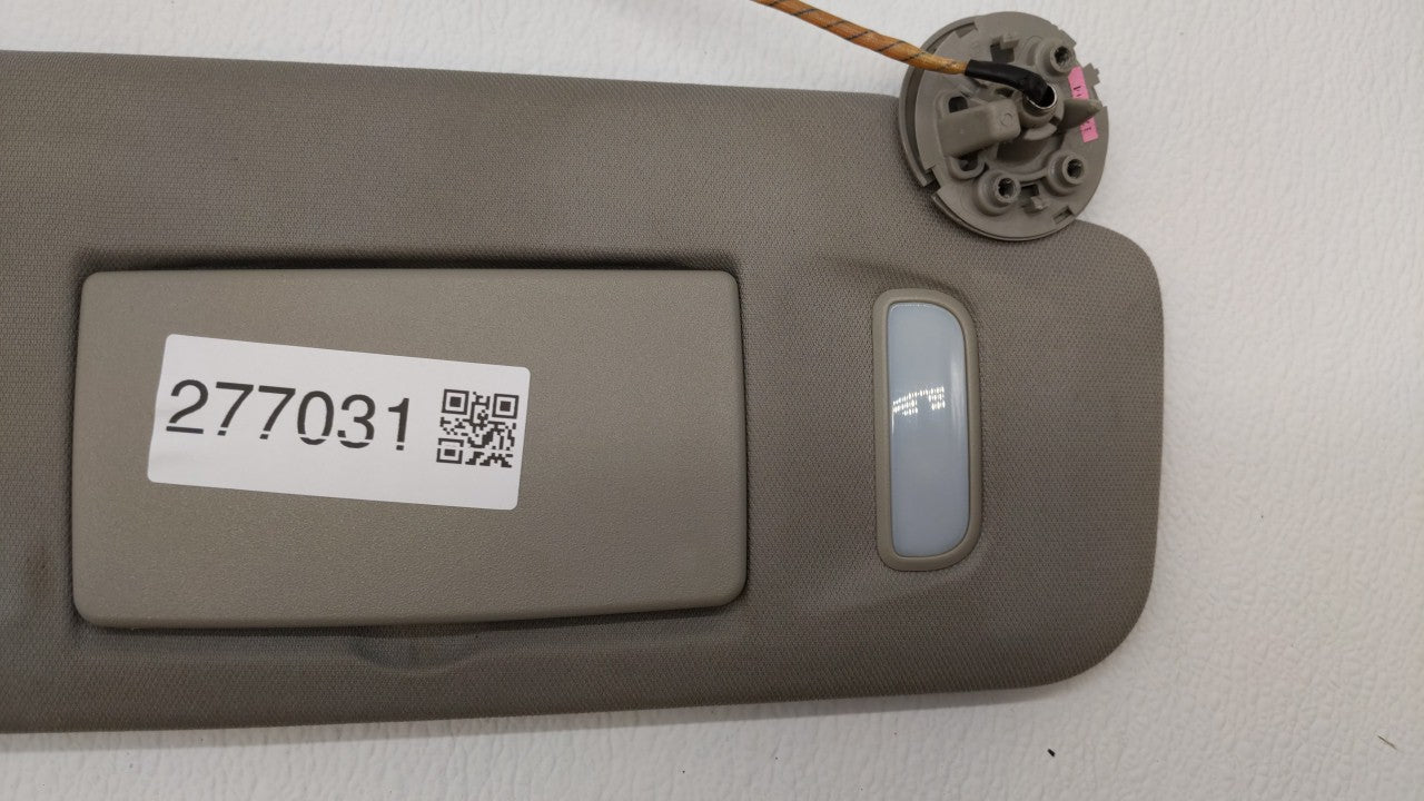 2010-2017 Chevrolet Equinox Sun Visor Shade Replacement Passenger Right Mirror Fits Fits 2010 2011 2012 2013 2014 2015 2016 