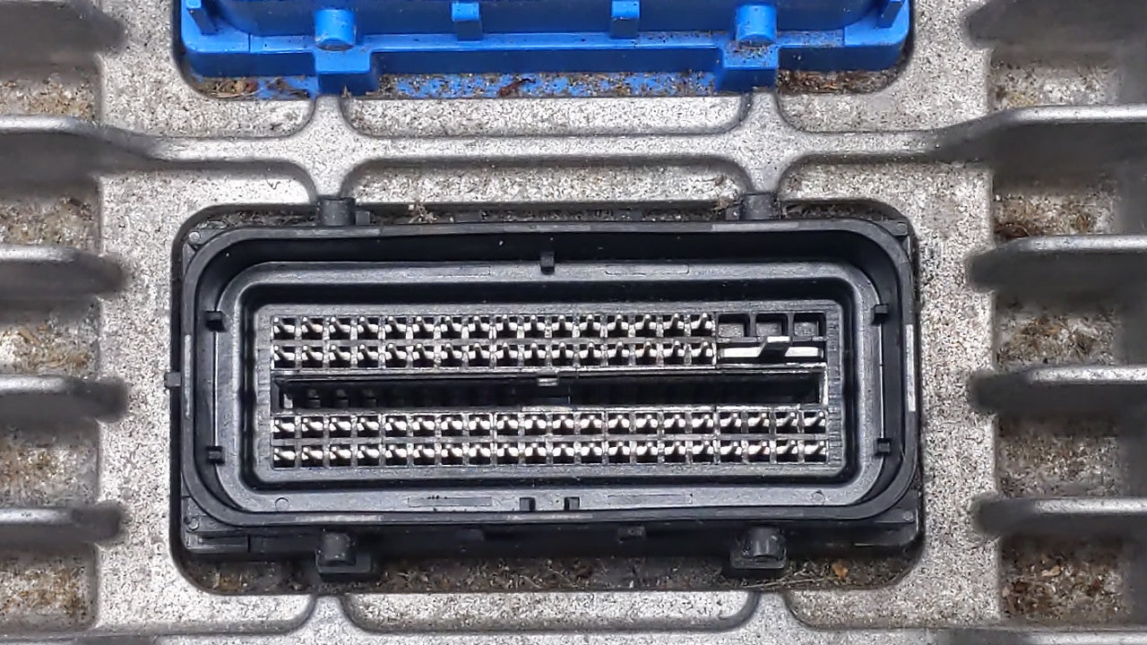 2017 Chevrolet Equinox PCM Engine Control Computer ECU ECM PCU OEM P/N:12666068 12667002, 12666070, 12667189 Fits Fits 2018 