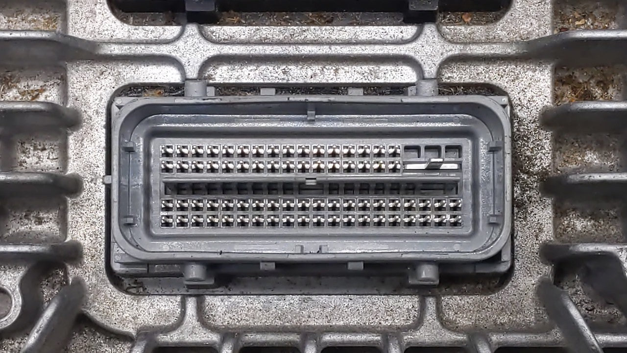 2017 Chevrolet Equinox PCM Engine Control Computer ECU ECM PCU OEM P/N:12666068 12667002, 12666070, 12667189 Fits Fits 2018 