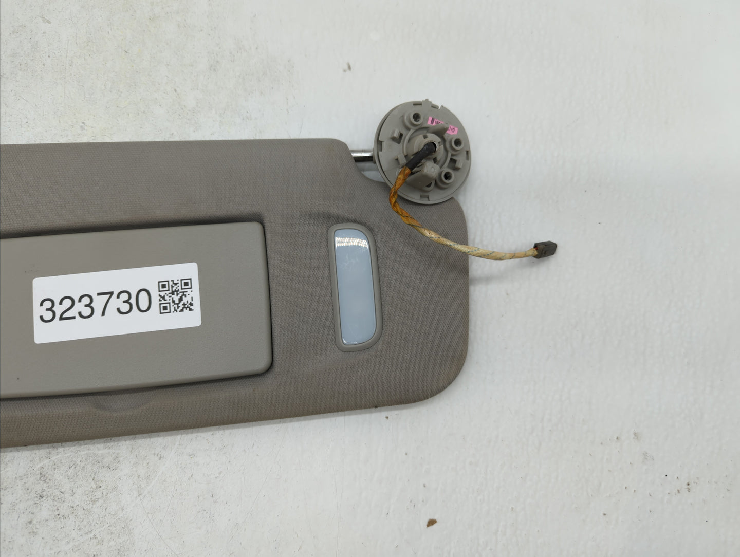 2010-2017 Chevrolet Equinox Sun Visor Shade Replacement Passenger Right Mirror Fits Fits 2010 2011 2012 2013 2014 2015 2016 