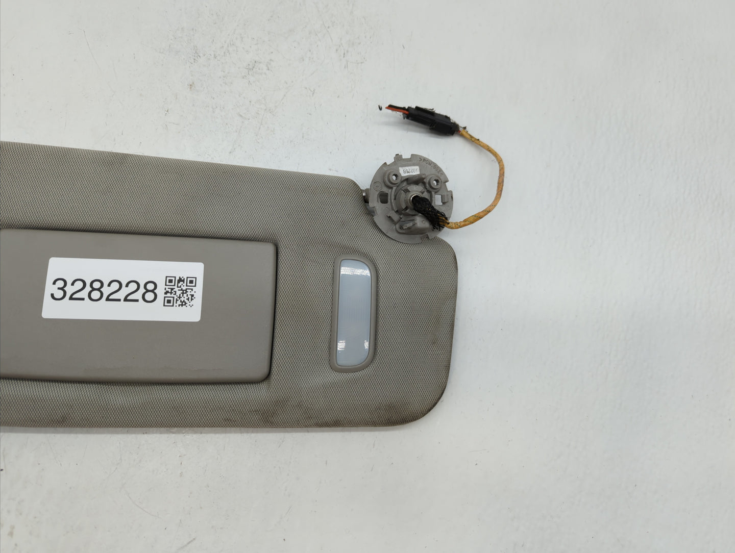 2010-2017 Chevrolet Equinox Sun Visor Shade Replacement Passenger Right Mirror Fits Fits 2010 2011 2012 2013 2014 2015 2016 