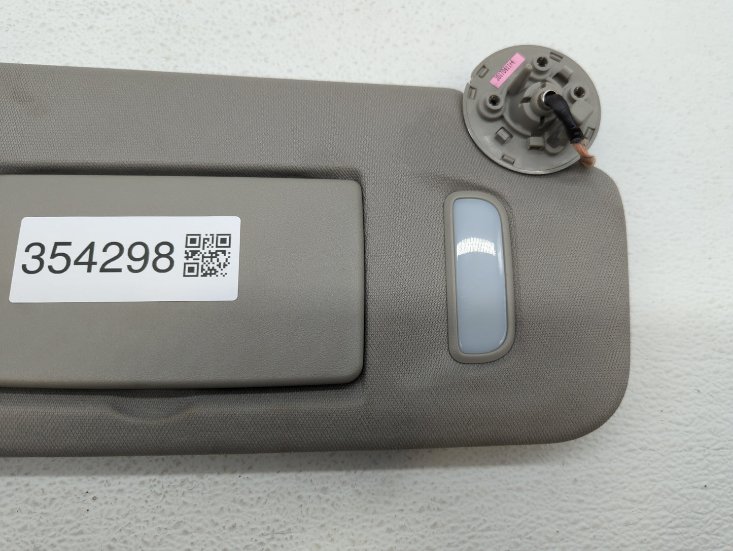 2010-2017 Chevrolet Equinox Sun Visor Shade Replacement Passenger Right Mirror Fits Fits 2010 2011 2012 2013 2014 2015 2016 