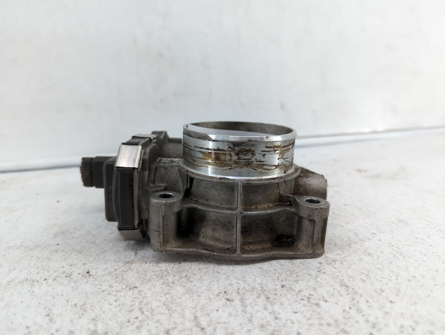 2016-2017 Chevrolet Equinox Throttle Body P/N:12632101CA 12669146AA, 12670834AA Fits Fits 2016 2017 OEM Used Auto Parts - Oe