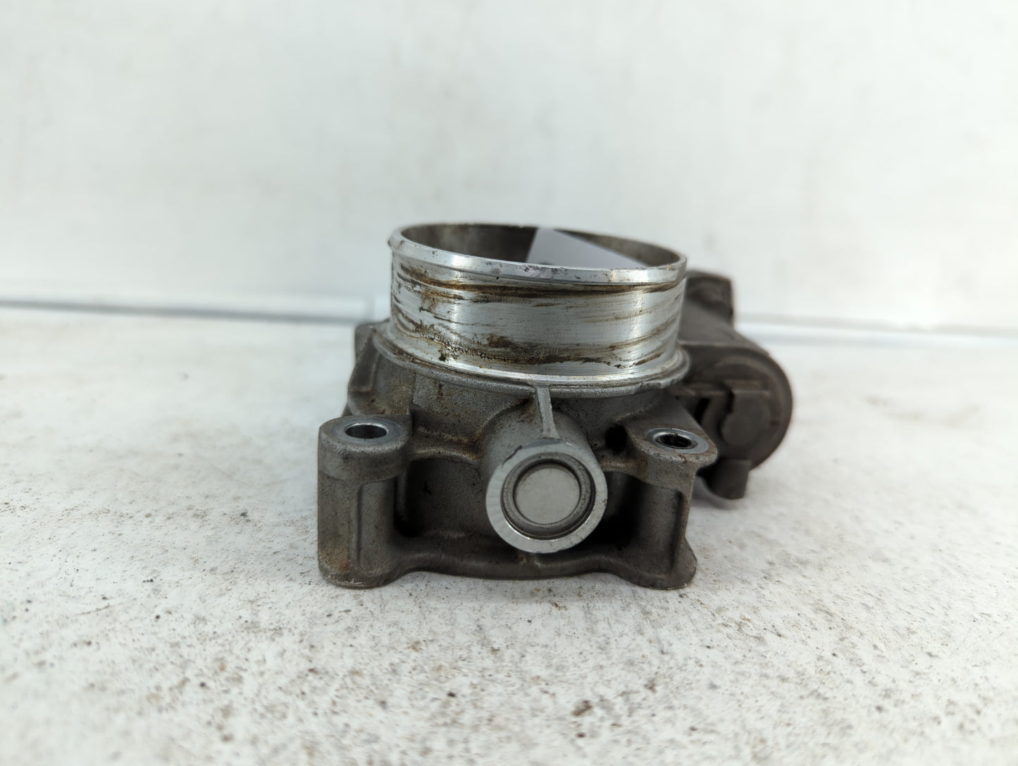 2016-2017 Chevrolet Equinox Throttle Body P/N:12632101CA 12669146AA, 12670834AA Fits Fits 2016 2017 OEM Used Auto Parts - Oe