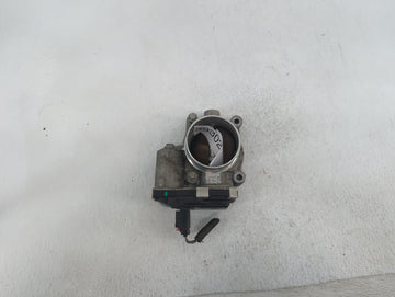 2016-2017 Chevrolet Equinox Throttle Body P/N:12669146AA 12632101CA, 12670834AA Fits Fits 2016 2017 OEM Used Auto Parts - Oe