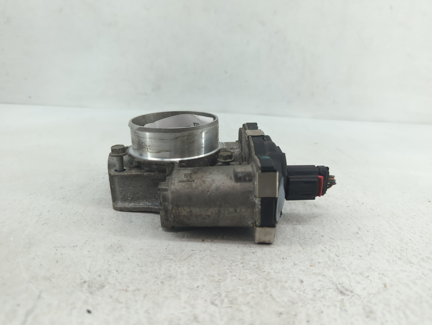 2016-2017 Chevrolet Equinox Throttle Body P/N:12669146AA 12632101CA, 12670834AA Fits Fits 2016 2017 OEM Used Auto Parts - Oe
