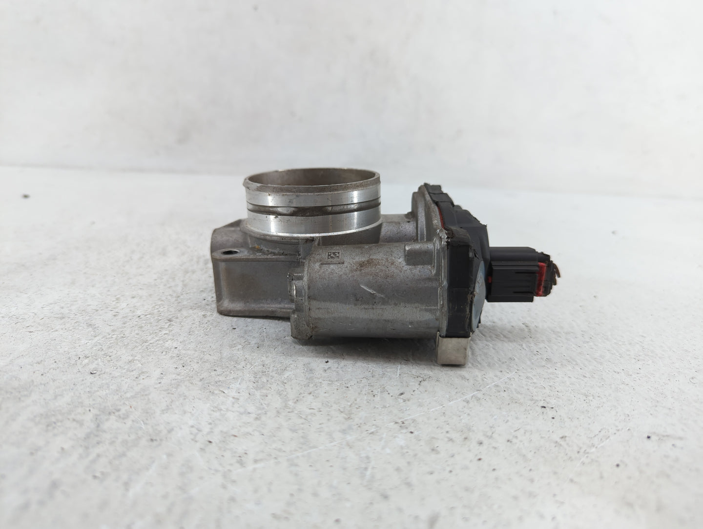 2016-2017 Chevrolet Equinox Throttle Body P/N:12669146AA 12632101CA, 12670834AA Fits Fits 2016 2017 OEM Used Auto Parts - Oe
