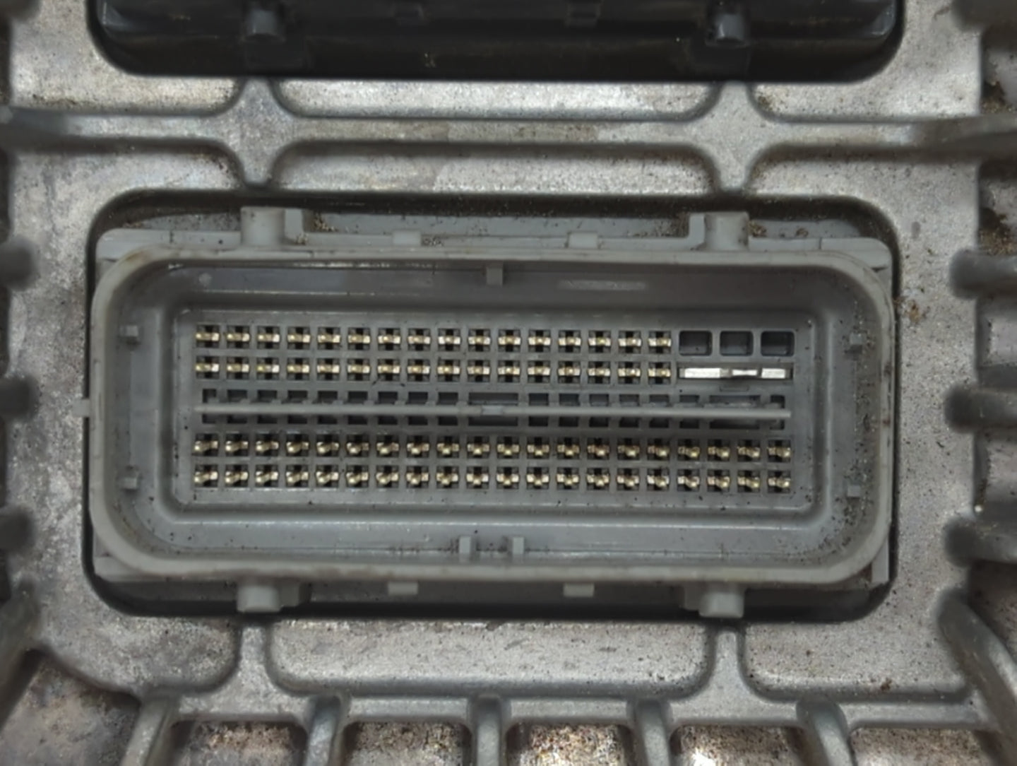 2017 Chevrolet Equinox PCM Engine Control Computer ECU ECM PCU OEM P/N:12667002 12685918, 12667189 Fits Fits 2018 2019 2020 