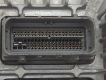 2017 Chevrolet Equinox PCM Engine Control Computer ECU ECM PCU OEM P/N:12667002 12666068, 12667189 Fits Fits 2018 2019 2020 OEM Used Auto Parts