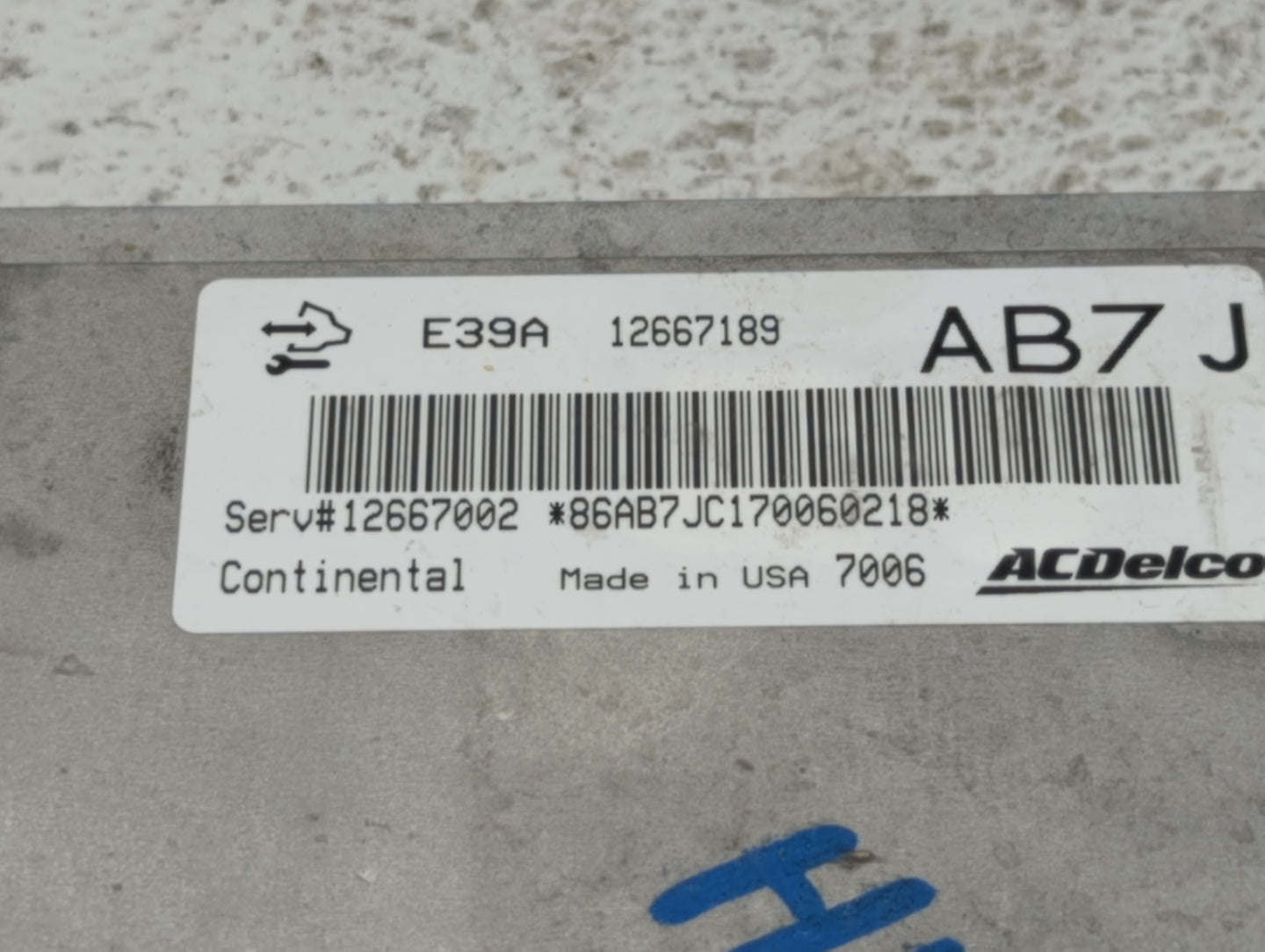 2017 Chevrolet Equinox PCM Engine Control Computer ECU ECM PCU OEM P/N:12667002 12666068, 12667189 Fits Fits 2018 2019 2020 