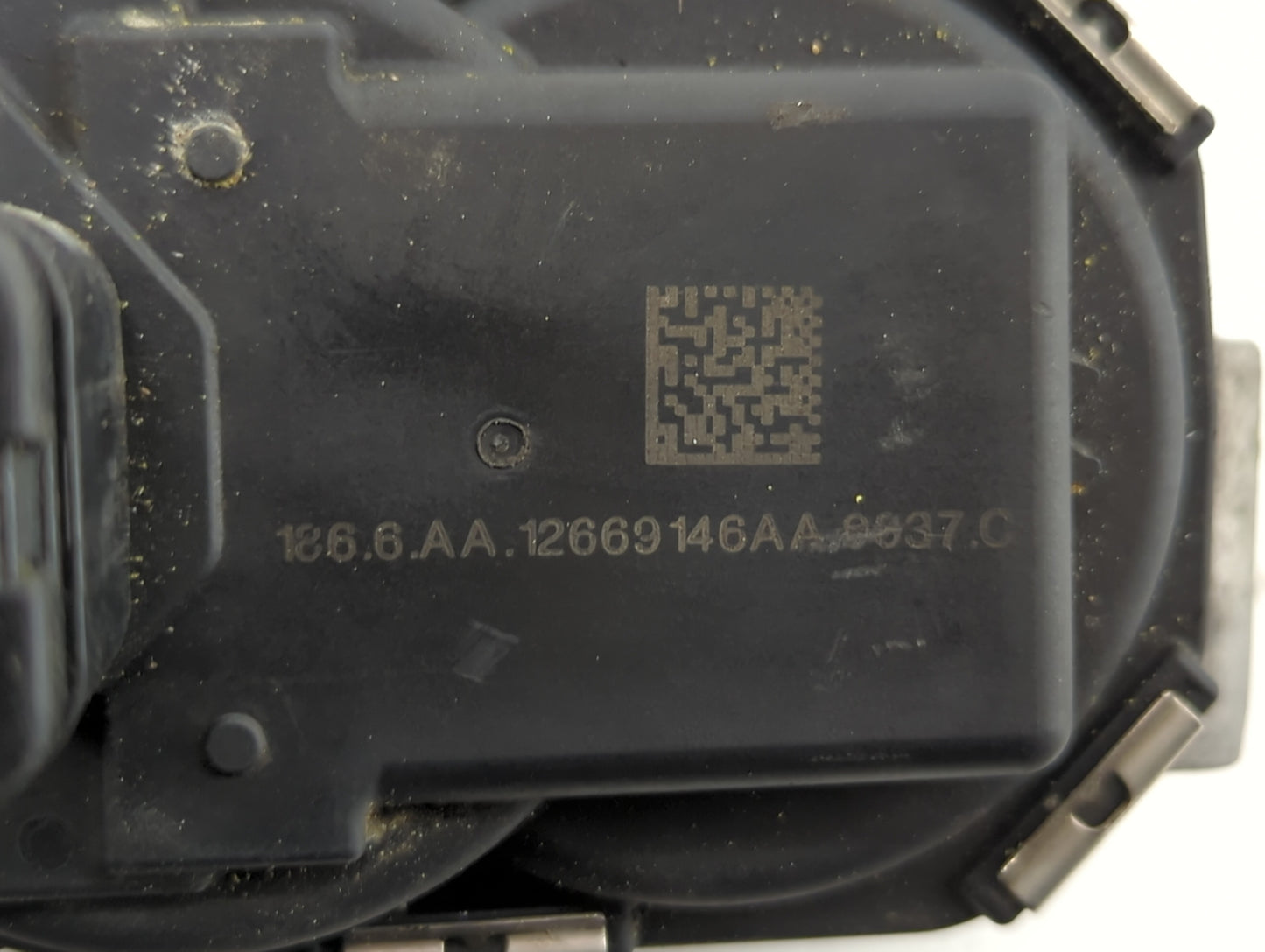 2016-2017 Chevrolet Equinox Throttle Body P/N:12669146AA 12632101CA, 12670834AA Fits Fits 2016 2017 OEM Used Auto Parts - Oe