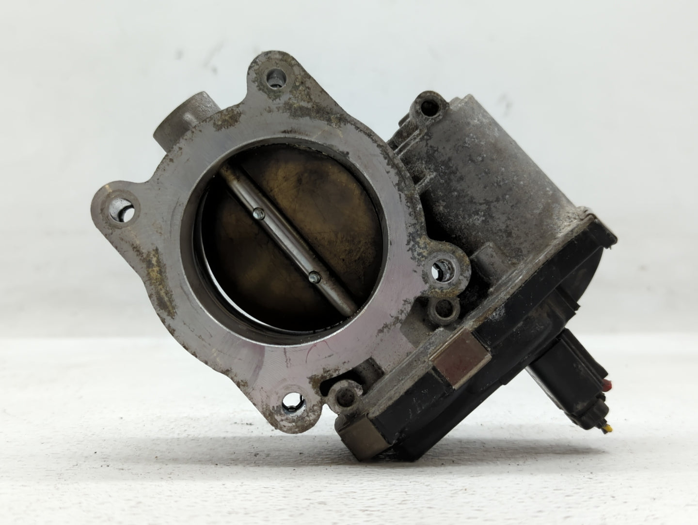 2016-2017 Chevrolet Equinox Throttle Body P/N:12669146AA 12632101CA, 12670834AA Fits Fits 2016 2017 OEM Used Auto Parts - Oe