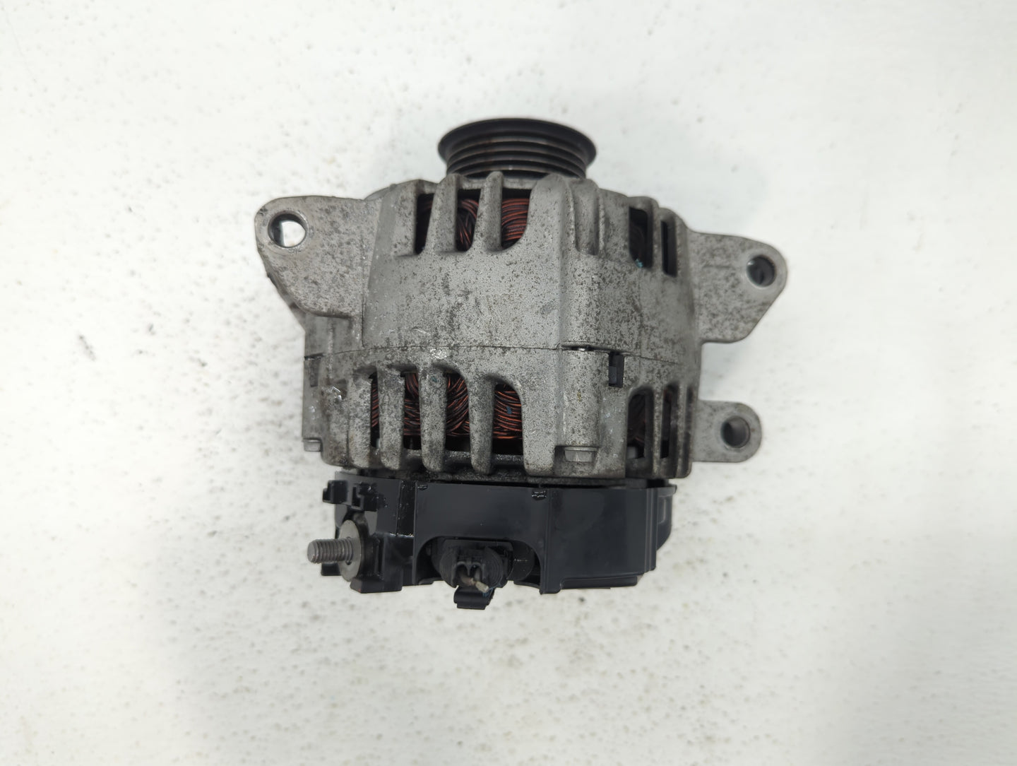 2010-2017 Chevrolet Equinox Alternator Replacement Generator Charging Assembly Engine OEM P/N:13500315 13588328 Fits OEM Use