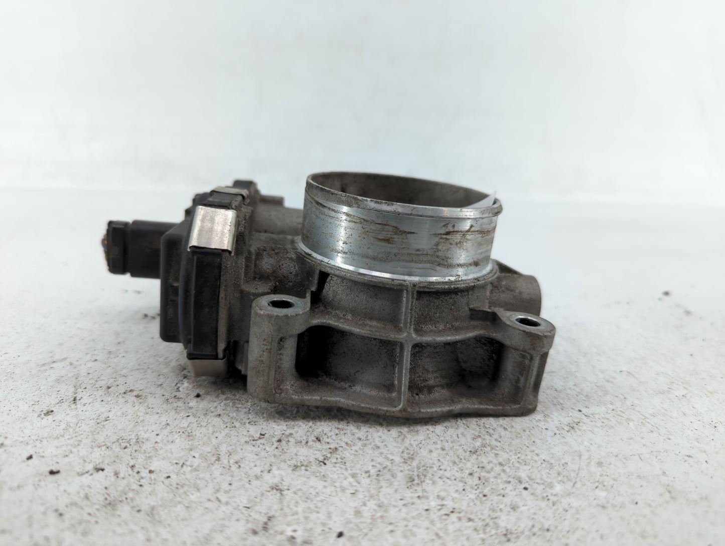 2016-2017 Chevrolet Equinox Throttle Body P/N:12670834AA Fits Fits 2016 2017 OEM Used Auto Parts - Oemusedautoparts1.com