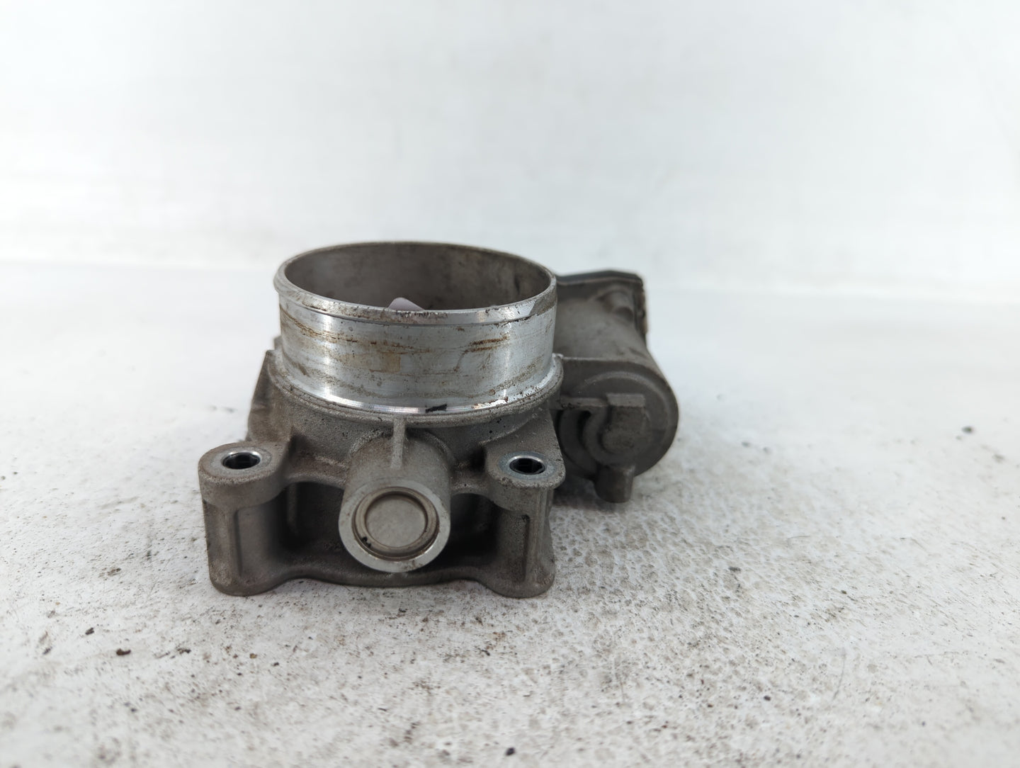 2016-2017 Chevrolet Equinox Throttle Body P/N:12670834AA Fits Fits 2016 2017 OEM Used Auto Parts - Oemusedautoparts1.com