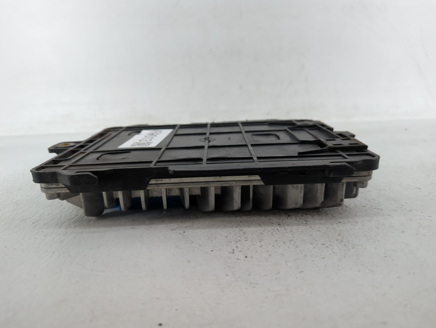 2017 Chevrolet Equinox PCM Engine Control Computer ECU ECM PCU OEM P/N:12667002 12666070, 12666068 Fits Fits 2018 2019 2020 