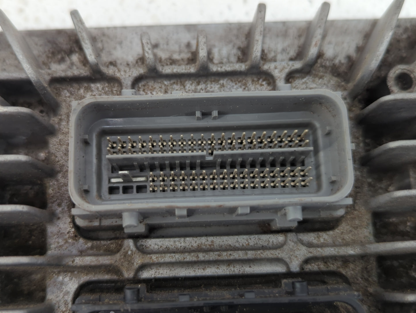 2017 Chevrolet Equinox PCM Engine Control Computer ECU ECM PCU OEM P/N:12670801 Fits Fits 2018 2019 2020 OEM Used Auto Parts