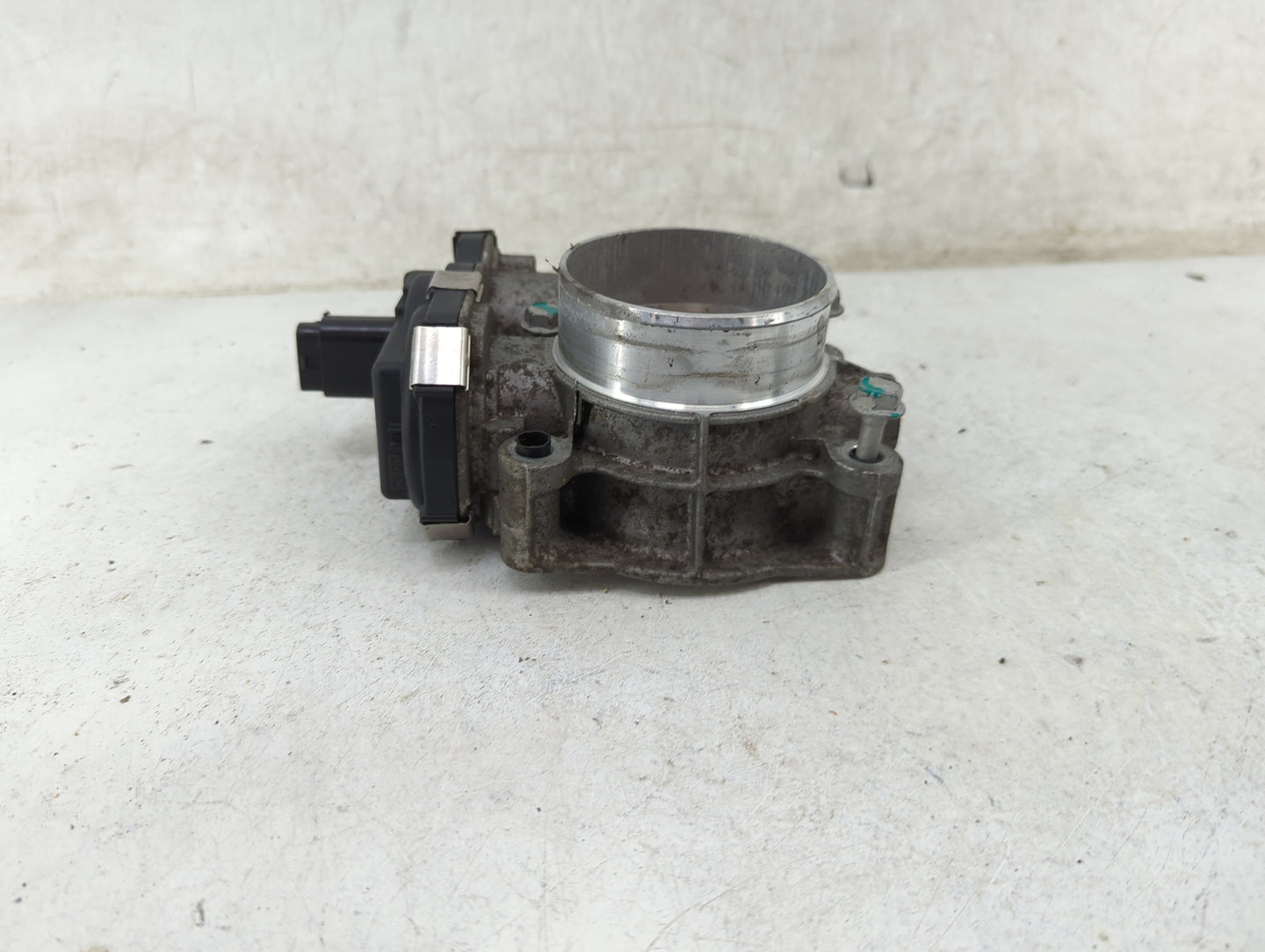 2016-2017 Chevrolet Equinox Throttle Body P/N:12670334AA Fits Fits 2016 2017 OEM Used Auto Parts - Oemusedautoparts1.com