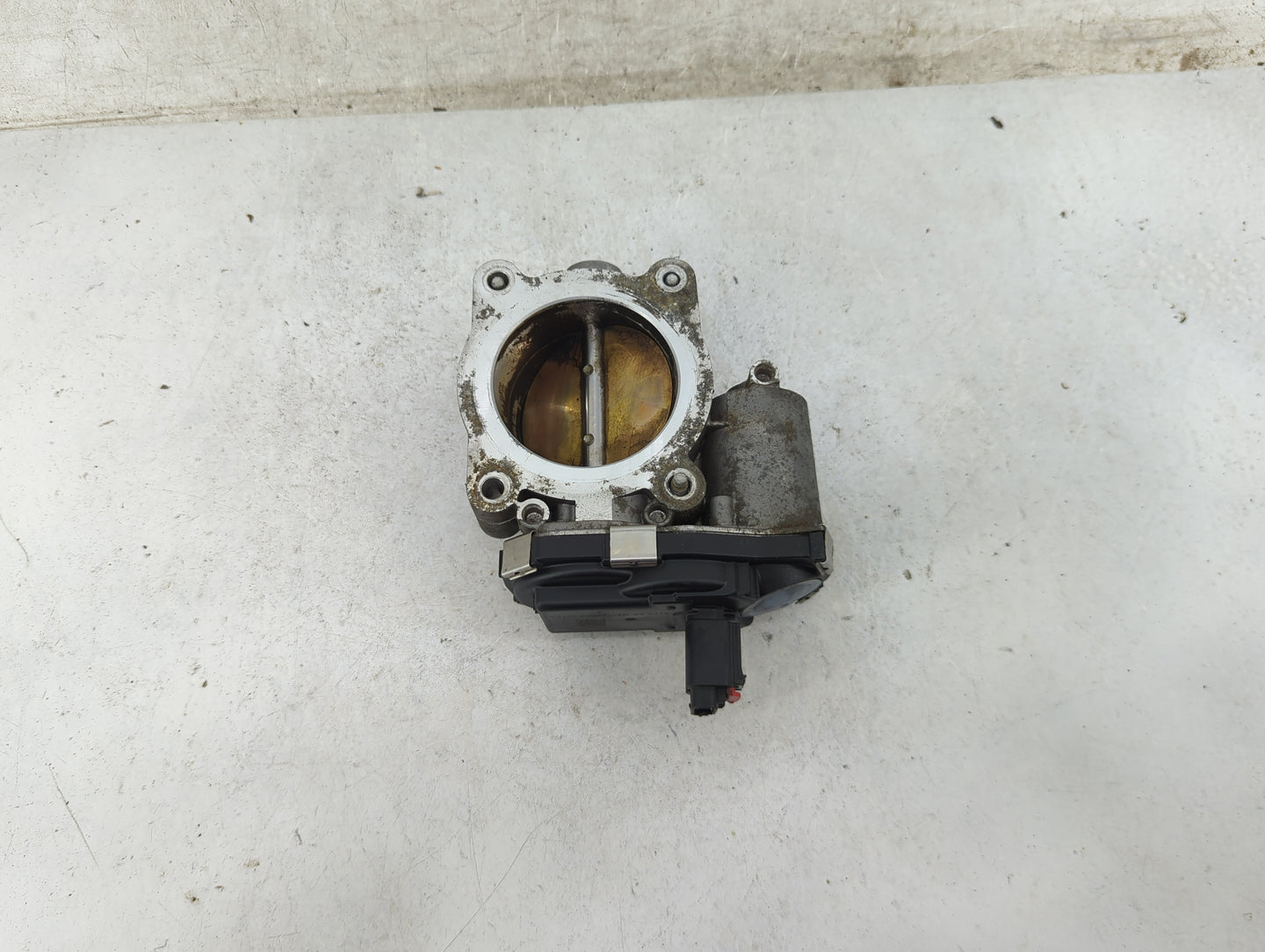 2016-2017 Chevrolet Equinox Throttle Body P/N:12670334AA Fits Fits 2016 2017 OEM Used Auto Parts - Oemusedautoparts1.com