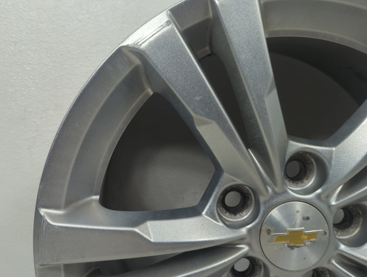 2017 Chevrolet Equinox Oem Wheel Rim 5024796 - Oemusedautoparts1.com