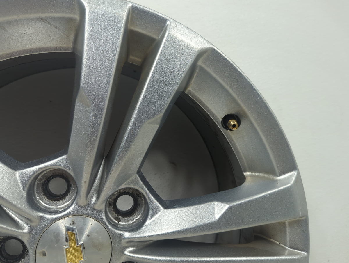 2017 Chevrolet Equinox Oem Wheel Rim 5024798 - Oemusedautoparts1.com