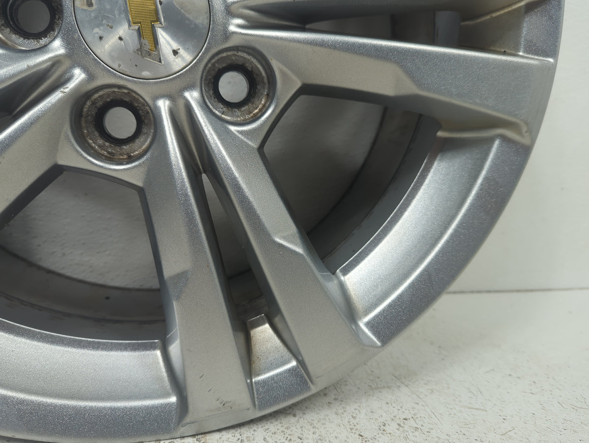 2017 Chevrolet Equinox Oem Wheel Rim 5024798 - Oemusedautoparts1.com