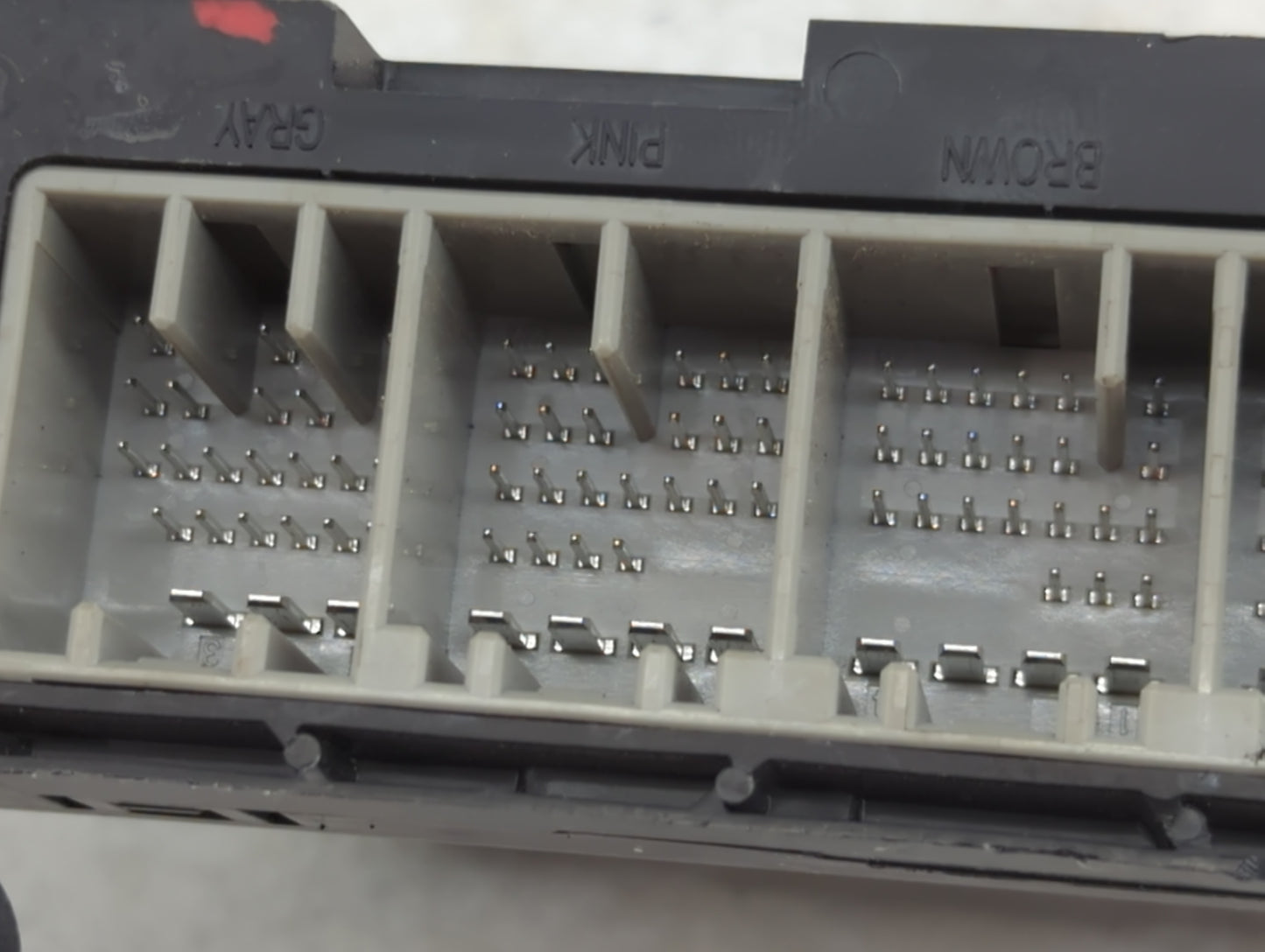 2016-2017 Chevrolet Equinox Body Control Module Bcm 5025202 - Oemusedautoparts1.com