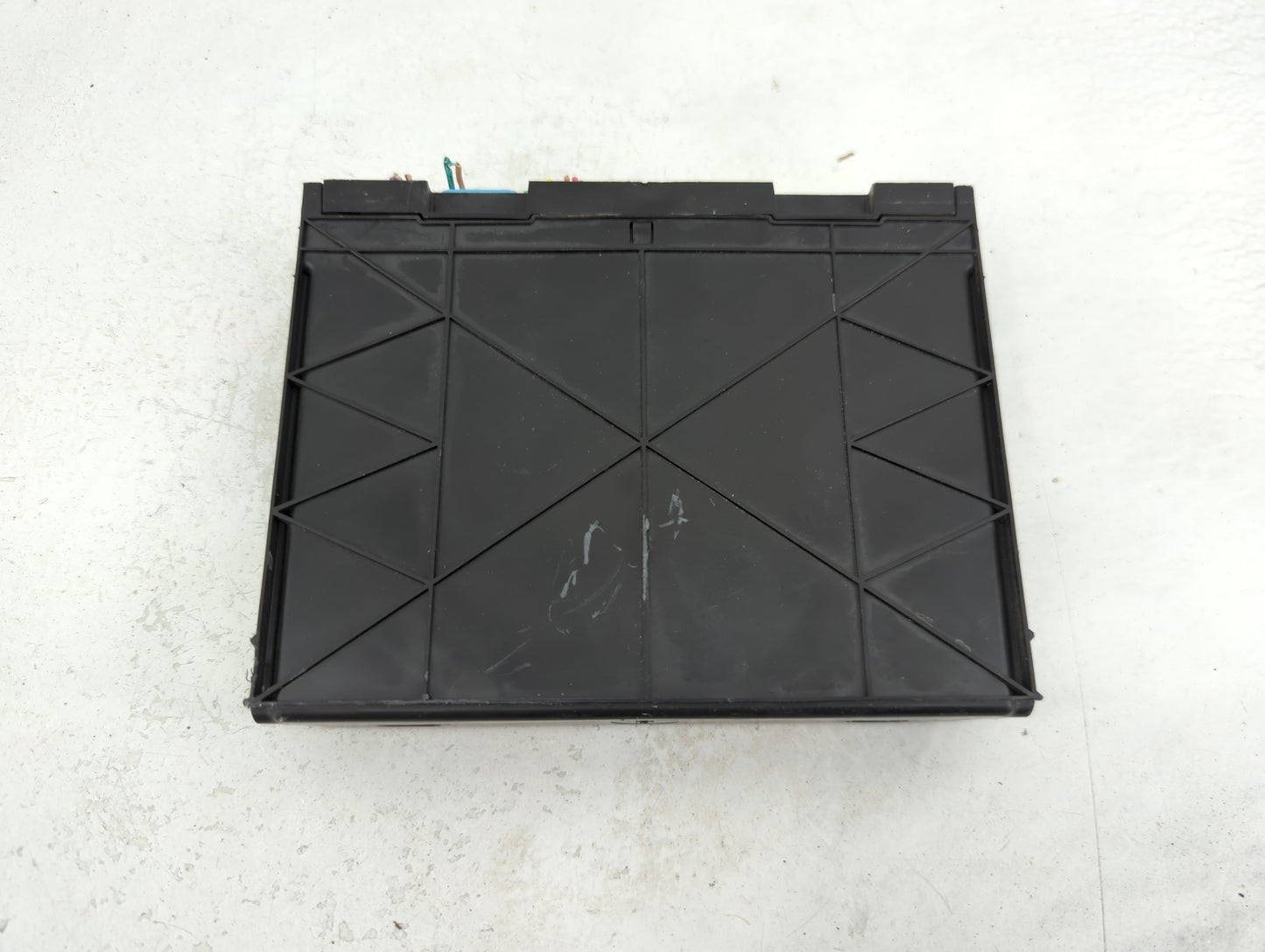2016-2017 Chevrolet Equinox Body Control Module Bcm 5025202 - Oemusedautoparts1.com