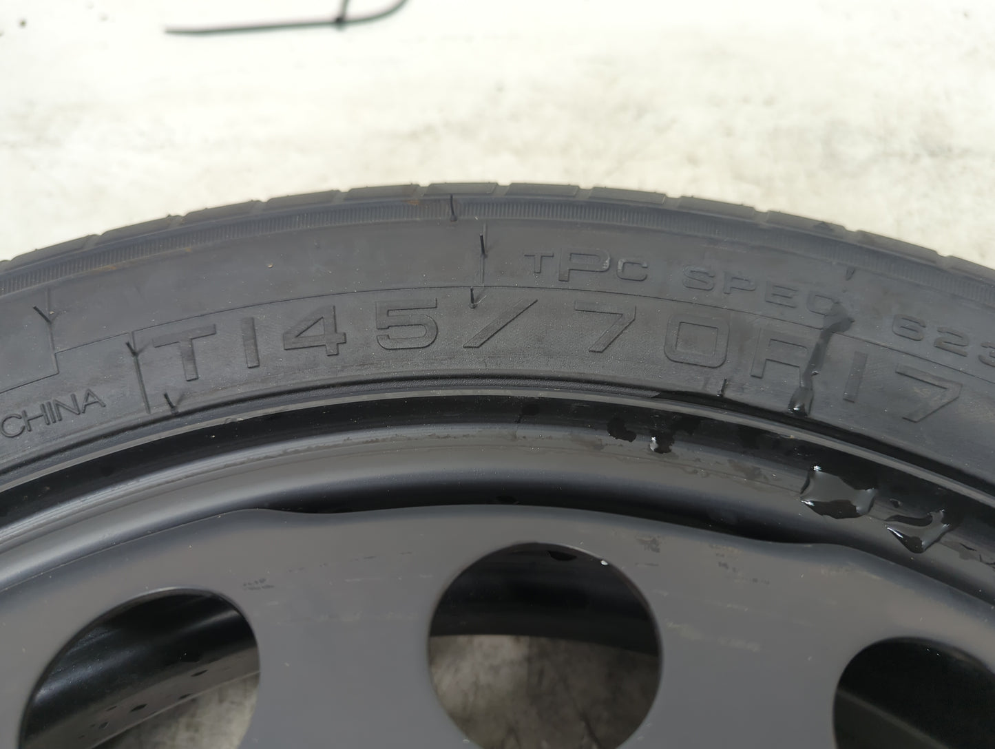 2010-2017 Chevrolet Equinox Spare Donut Tire Wheel Rim Oem 5038451 - Oemusedautoparts1.com
