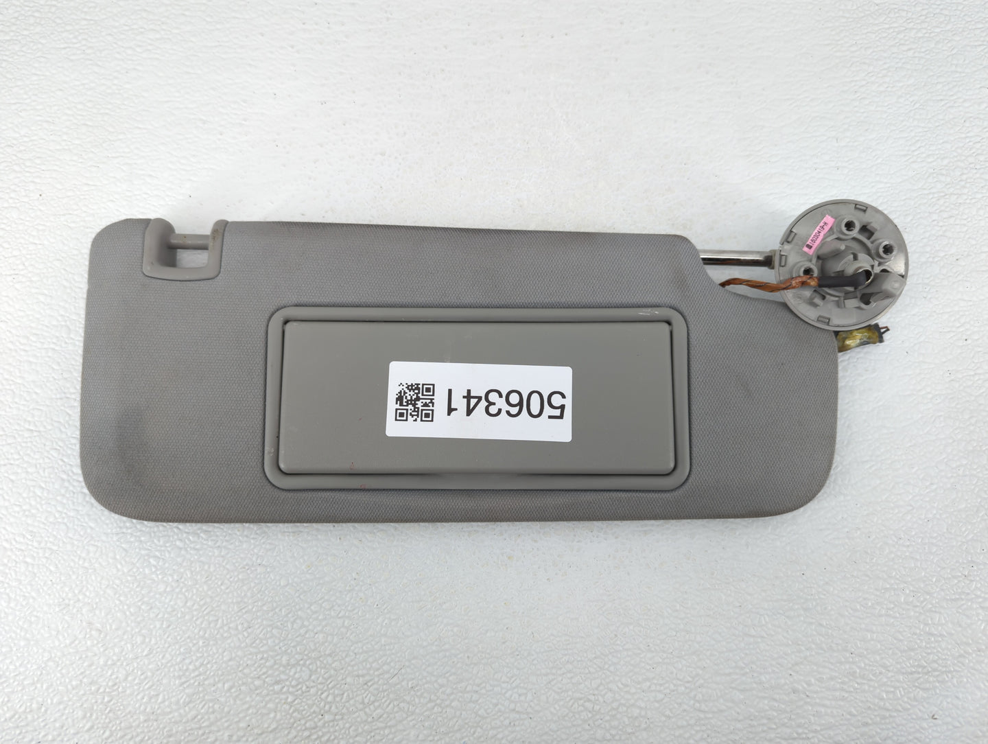 2010-2017 Chevrolet Equinox Sun Visor Shade Replacement Passenger Right Mirror Fits Fits 2010 2011 2012 2013 2014 2015 2016 