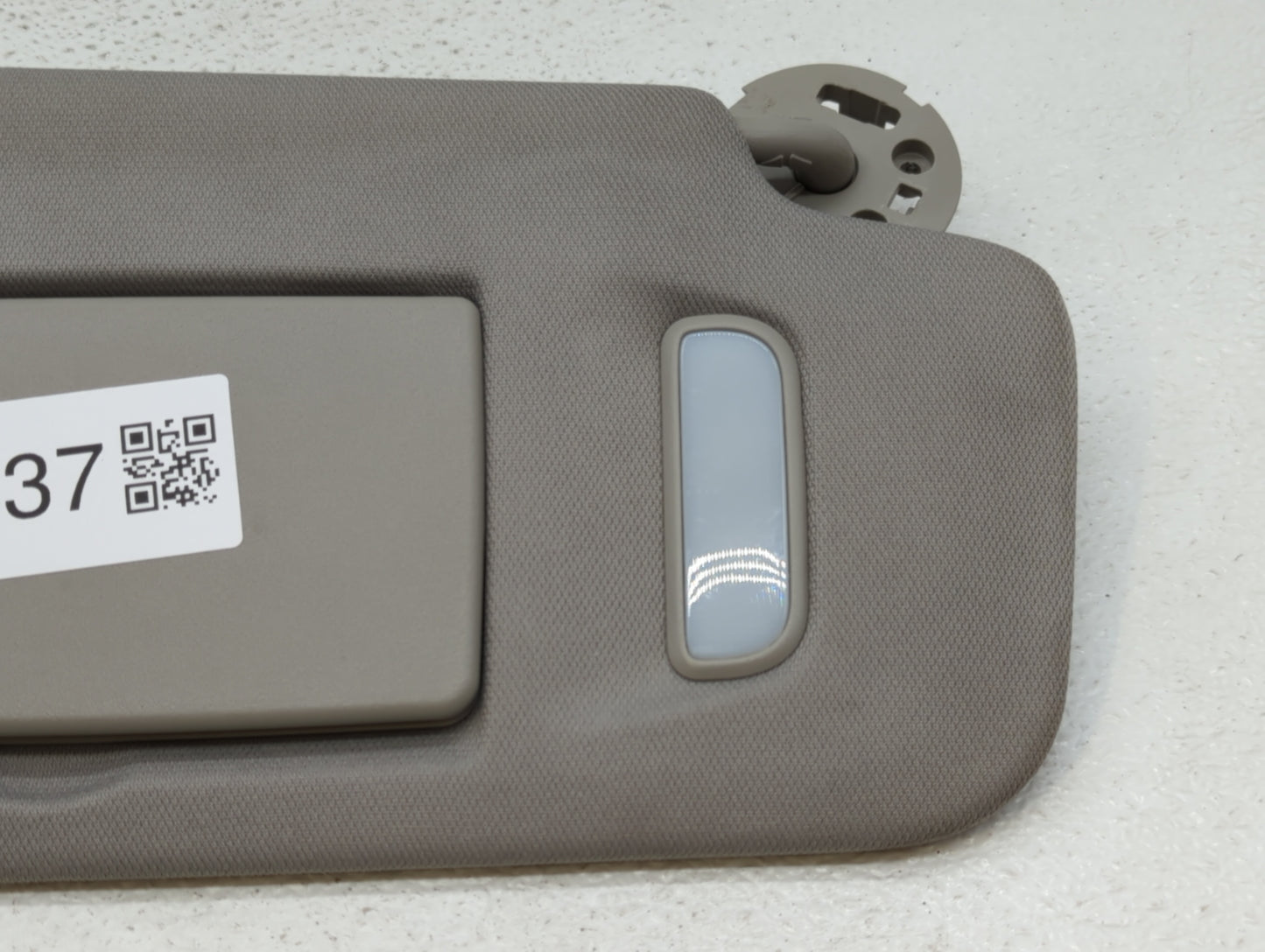 2010-2017 Chevrolet Equinox Sun Visor Shade Replacement Passenger Right Mirror Fits Fits 2010 2011 2012 2013 2014 2015 2016 