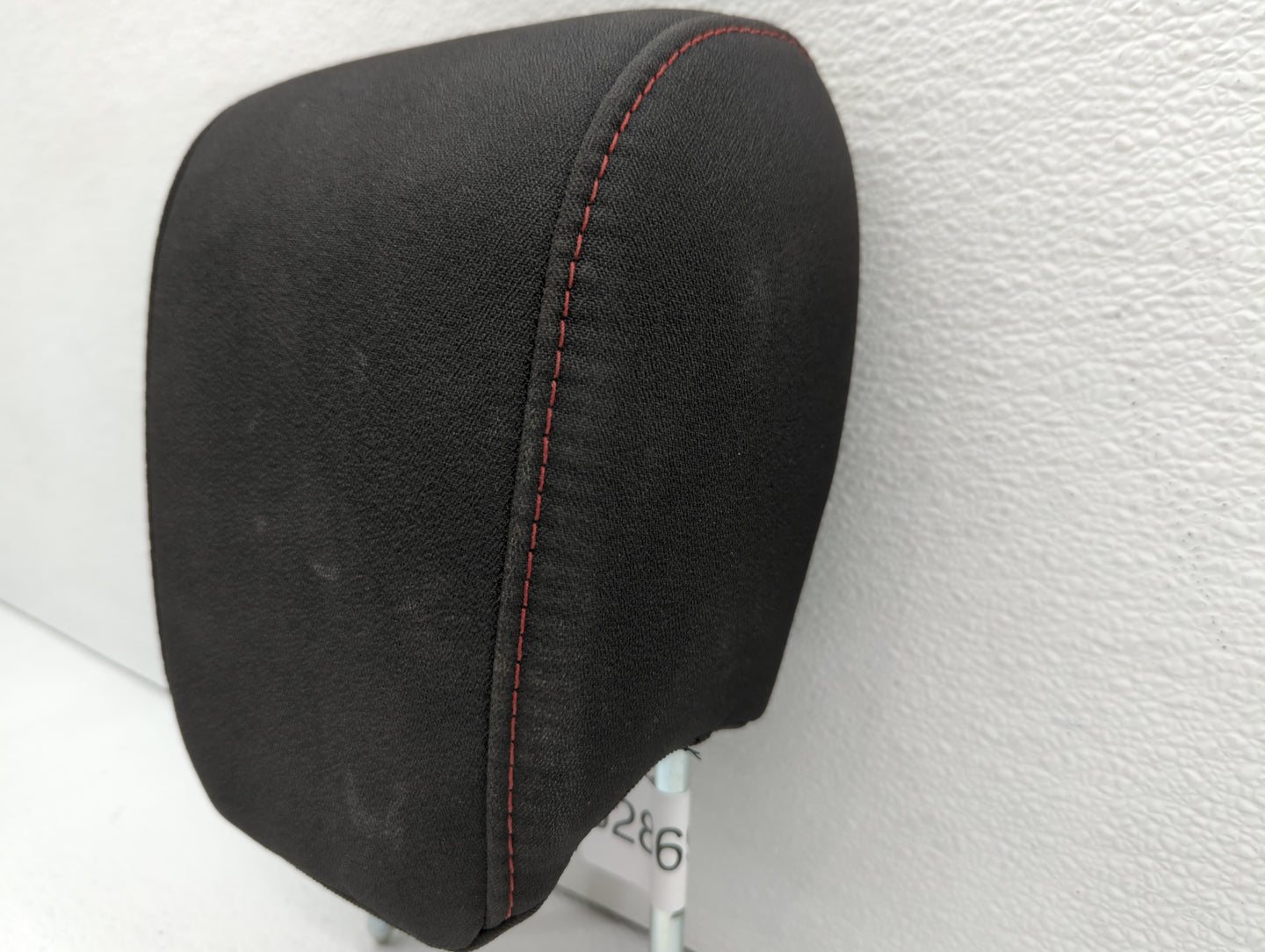 2014 Chevrolet Equinox Headrest Head Rest Front Driver Passenger Seat - Oemusedautoparts1.com