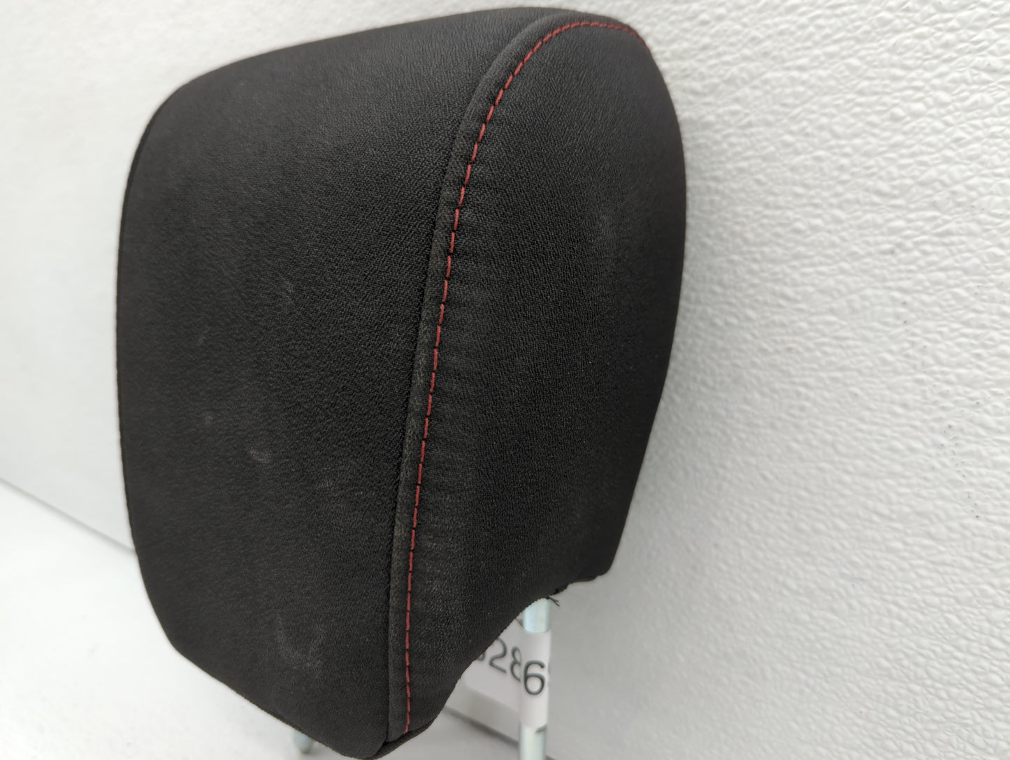 2014 Chevrolet Equinox Headrest Head Rest Front Driver Passenger Seat - Oemusedautoparts1.com