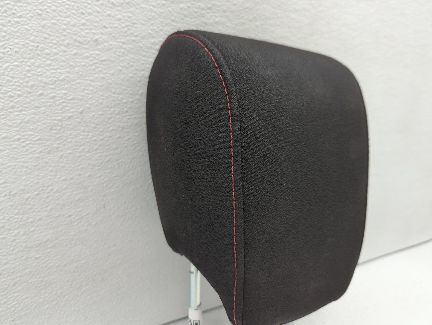 2014 Chevrolet Equinox Headrest Head Rest Front Driver Passenger Seat - Oemusedautoparts1.com