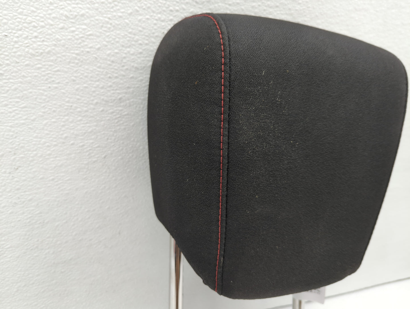 2014 Chevrolet Equinox Headrest Head Rest Front Driver Passenger Seat - Oemusedautoparts1.com