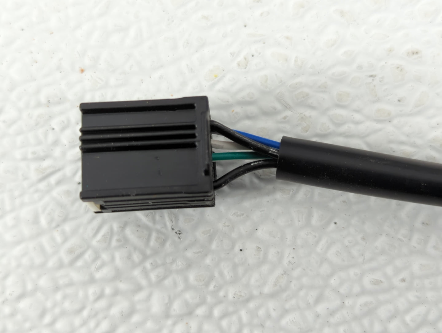 2015-2017 Chevrolet Equinox Driver Side View Mirror - Left Door Mirror OEM Used - Oemusedautoparts1.com