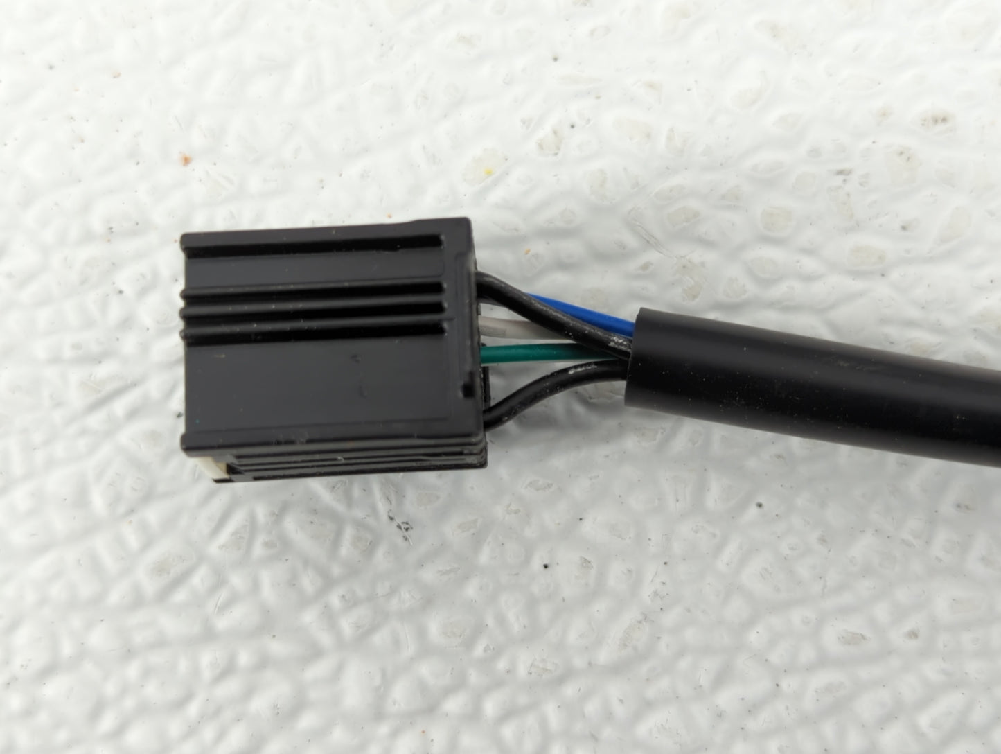 2015-2017 Chevrolet Equinox Driver Side View Mirror - Left Door Mirror OEM Used - Oemusedautoparts1.com