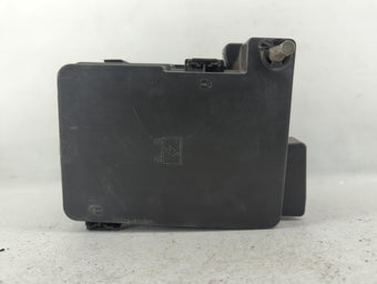 compare product 2016-2017 Chevrolet Equinox Fusebox Fuse Box Panel Relay Module P/N:84080470_01 Fits Fits 2016 2017 OEM Used Auto Parts
