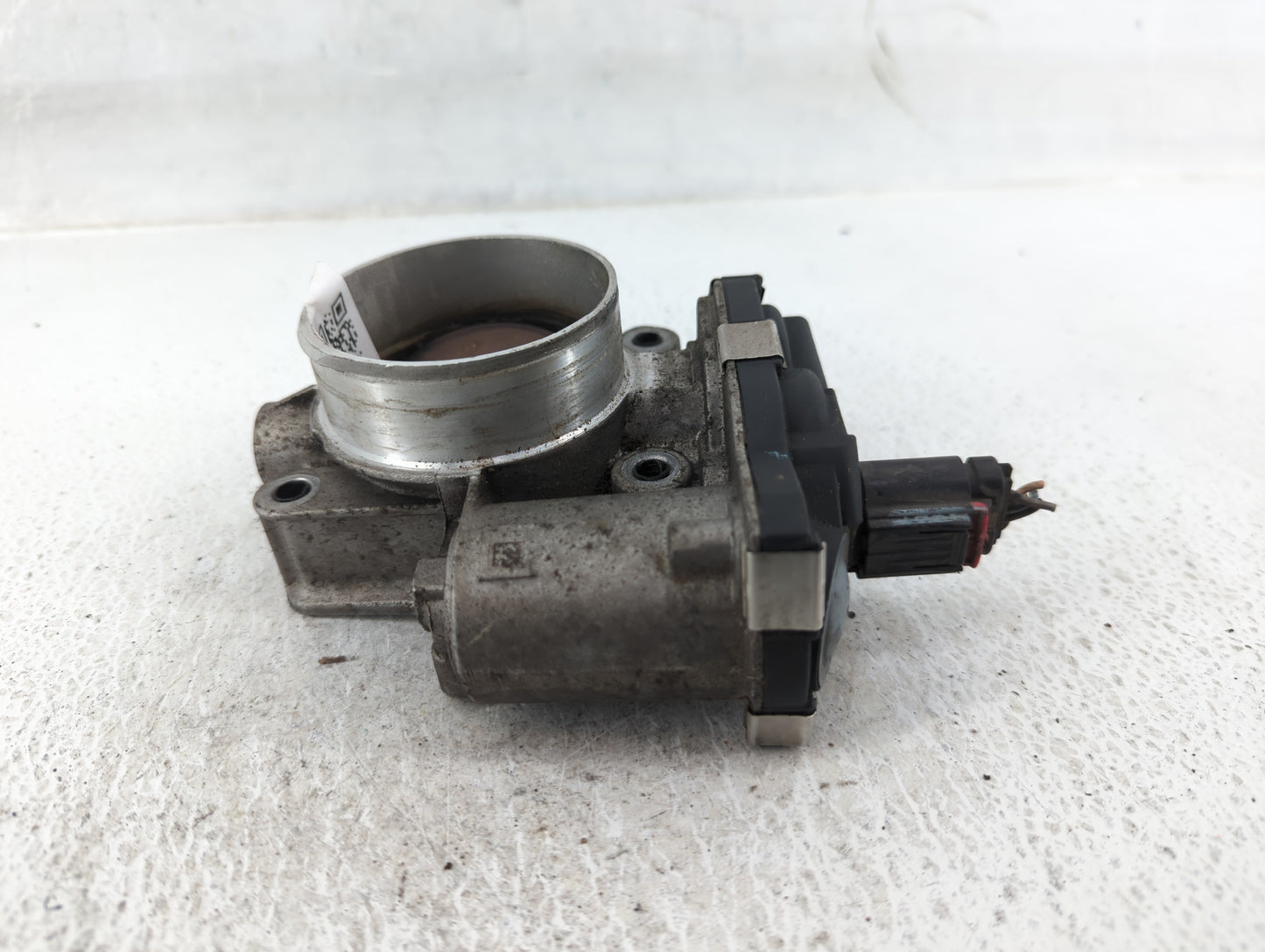 2016-2017 Chevrolet Equinox Throttle Body P/N:12670834AA Fits Fits 2016 2017 OEM Used Auto Parts - Oemusedautoparts1.com
