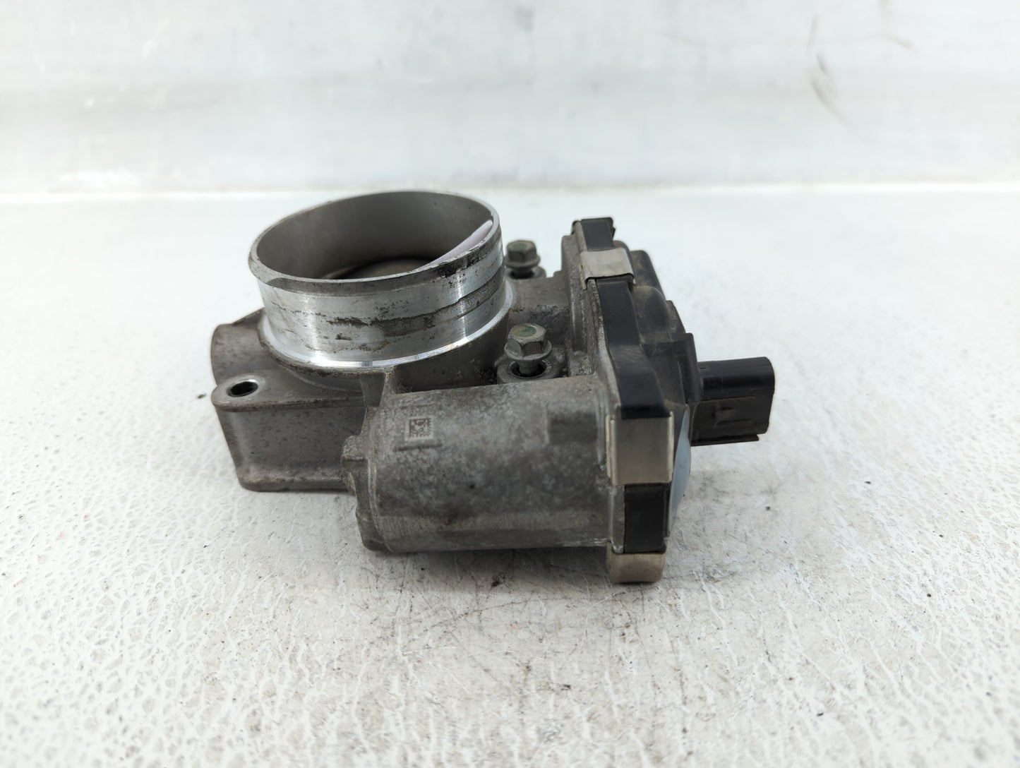 2016-2017 Chevrolet Equinox Throttle Body P/N:12670834AA Fits Fits 2016 2017 OEM Used Auto Parts - Oemusedautoparts1.com