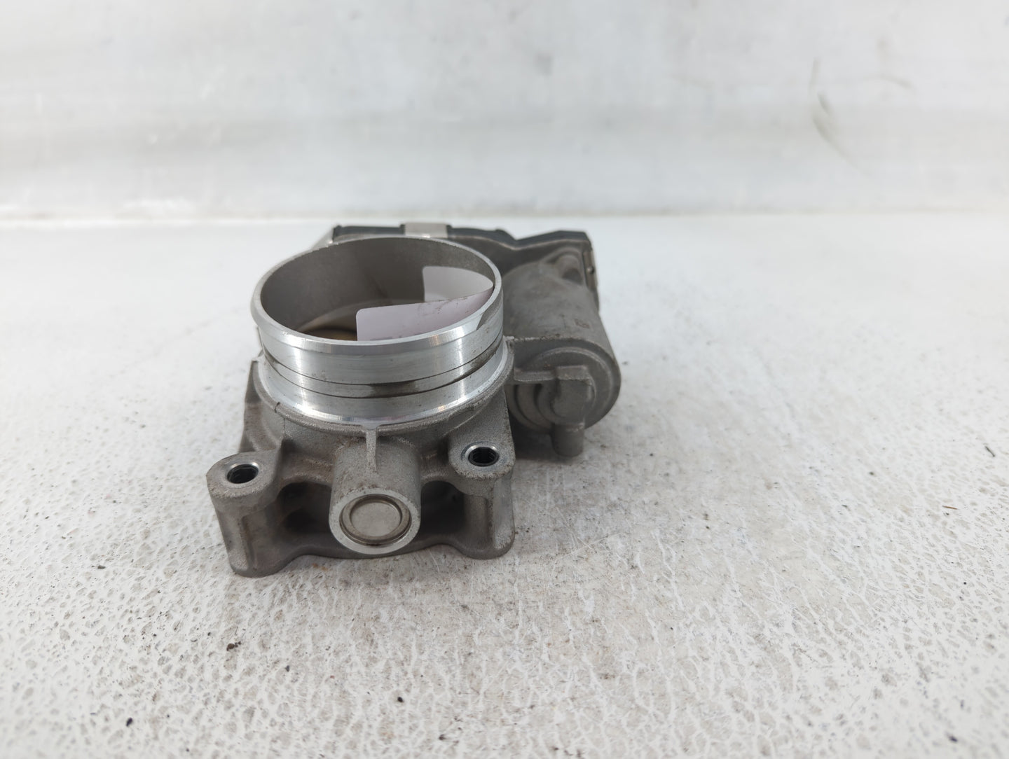 2016-2017 Chevrolet Equinox Throttle Body P/N:12670834AA Fits Fits 2016 2017 OEM Used Auto Parts - Oemusedautoparts1.com