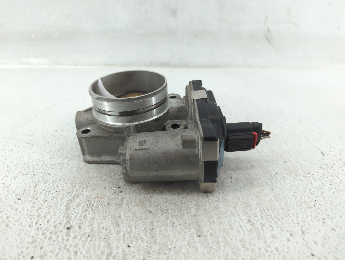 2016-2017 Chevrolet Equinox Throttle Body P/N:12670834AA Fits Fits 2016 2017 OEM Used Auto Parts - Oemusedautoparts1.com