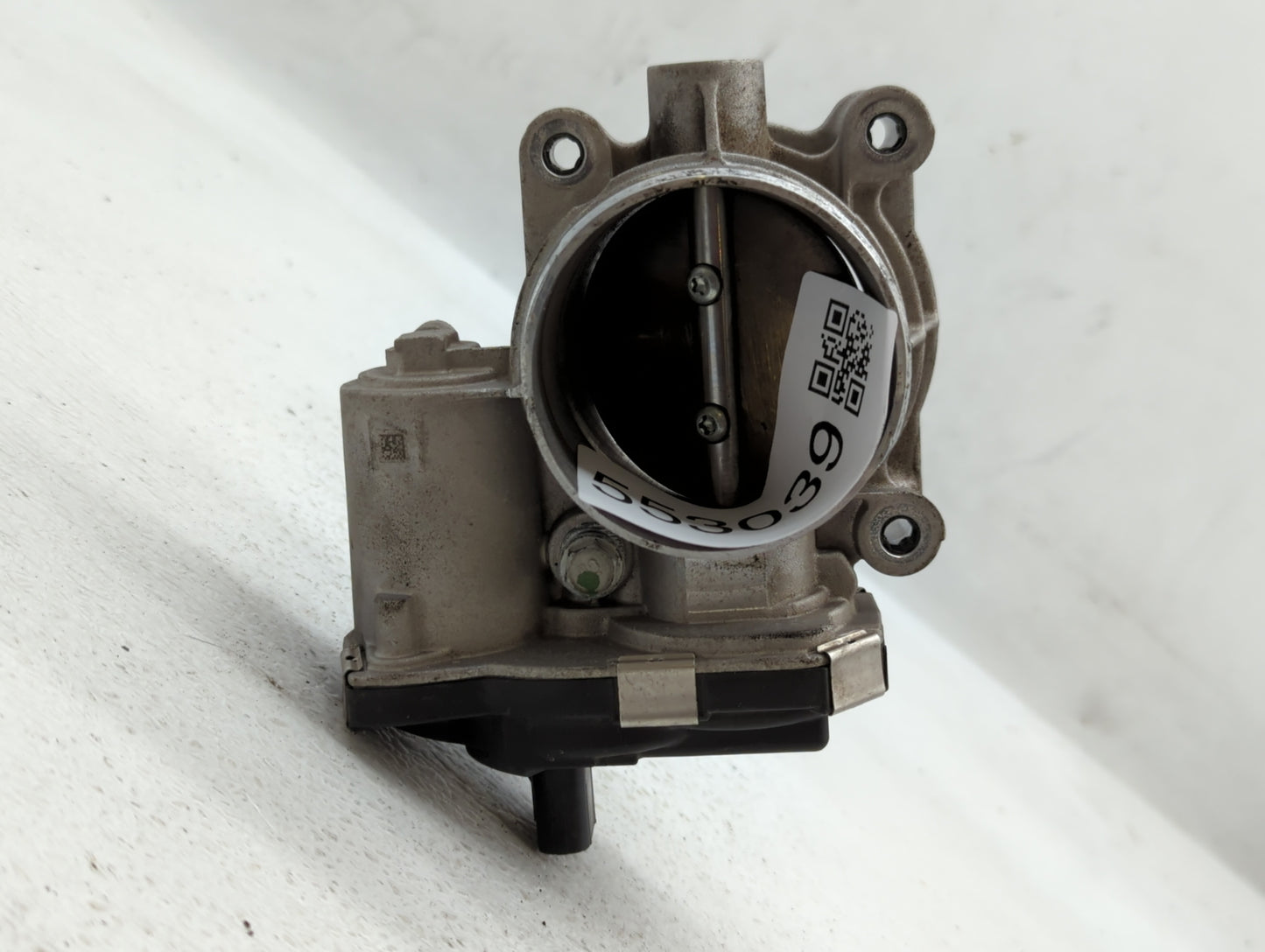 2016-2017 Chevrolet Equinox Throttle Body P/N:12670834AA Fits Fits 2016 2017 OEM Used Auto Parts - Oemusedautoparts1.com