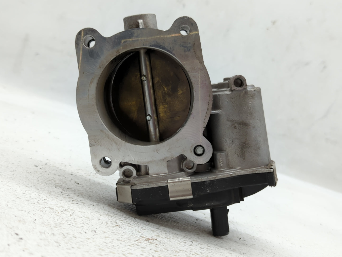 2016-2017 Chevrolet Equinox Throttle Body P/N:12670834AA Fits Fits 2016 2017 OEM Used Auto Parts - Oemusedautoparts1.com