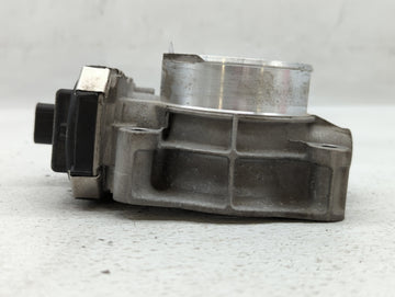 2016-2017 Chevrolet Equinox Throttle Body P/N:12670834AA Fits Fits 2016 2017 OEM Used Auto Parts