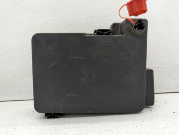 2016-2017 Chevrolet Equinox Fusebox Fuse Box Panel Relay Module P/N:84080470_01 Fits Fits 2016 2017 OEM Used Auto Parts - Oe