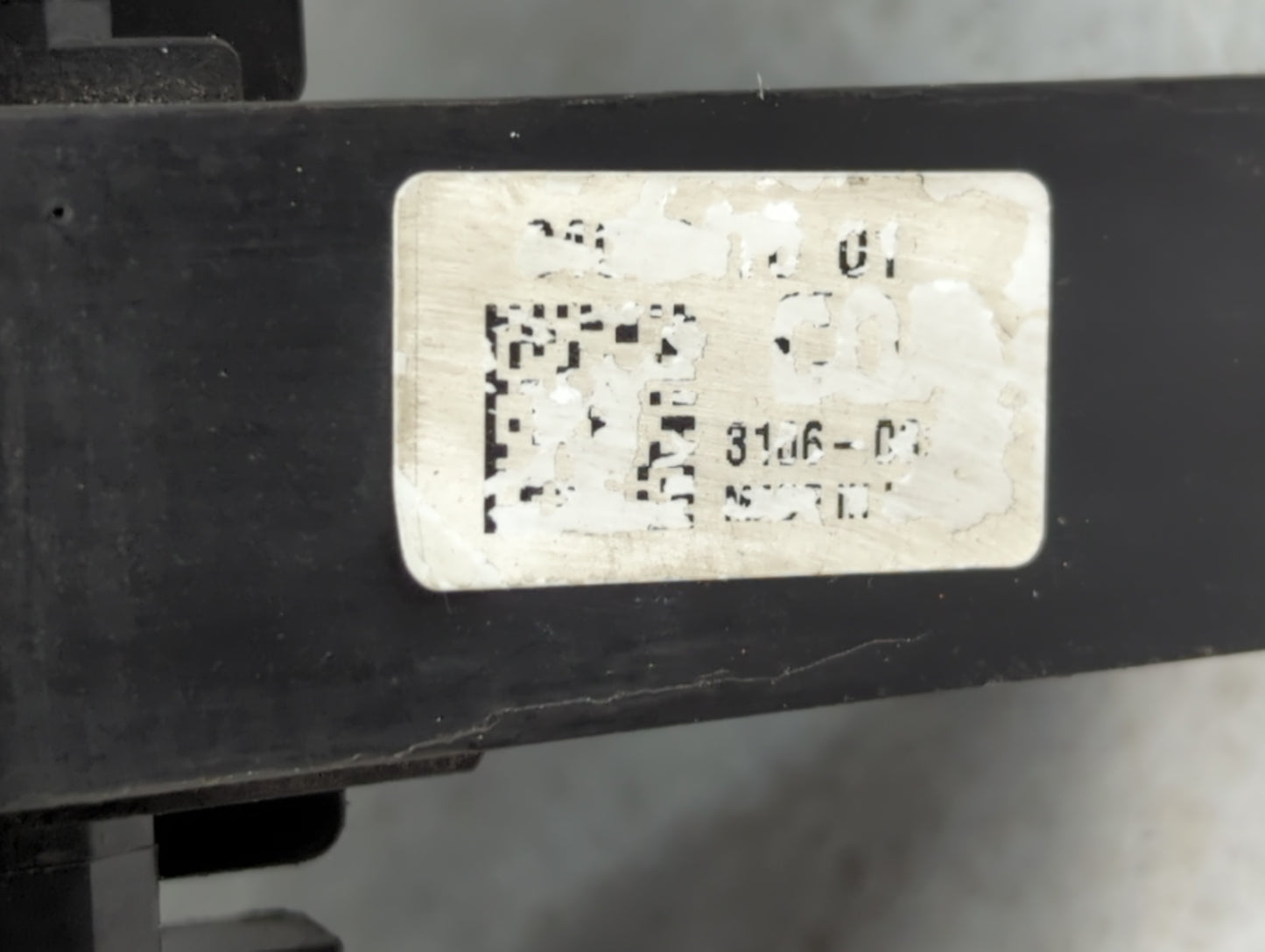 2016-2017 Chevrolet Equinox Fusebox Fuse Box Panel Relay Module P/N:84080470_01 Fits Fits 2016 2017 OEM Used Auto Parts - Oe